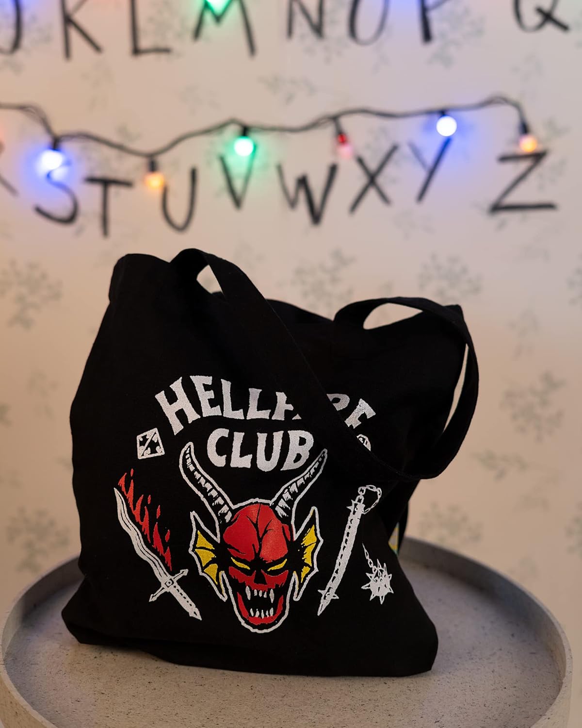 Tote bag Stranger Things Hellfire Club noir et rouge – Image 5