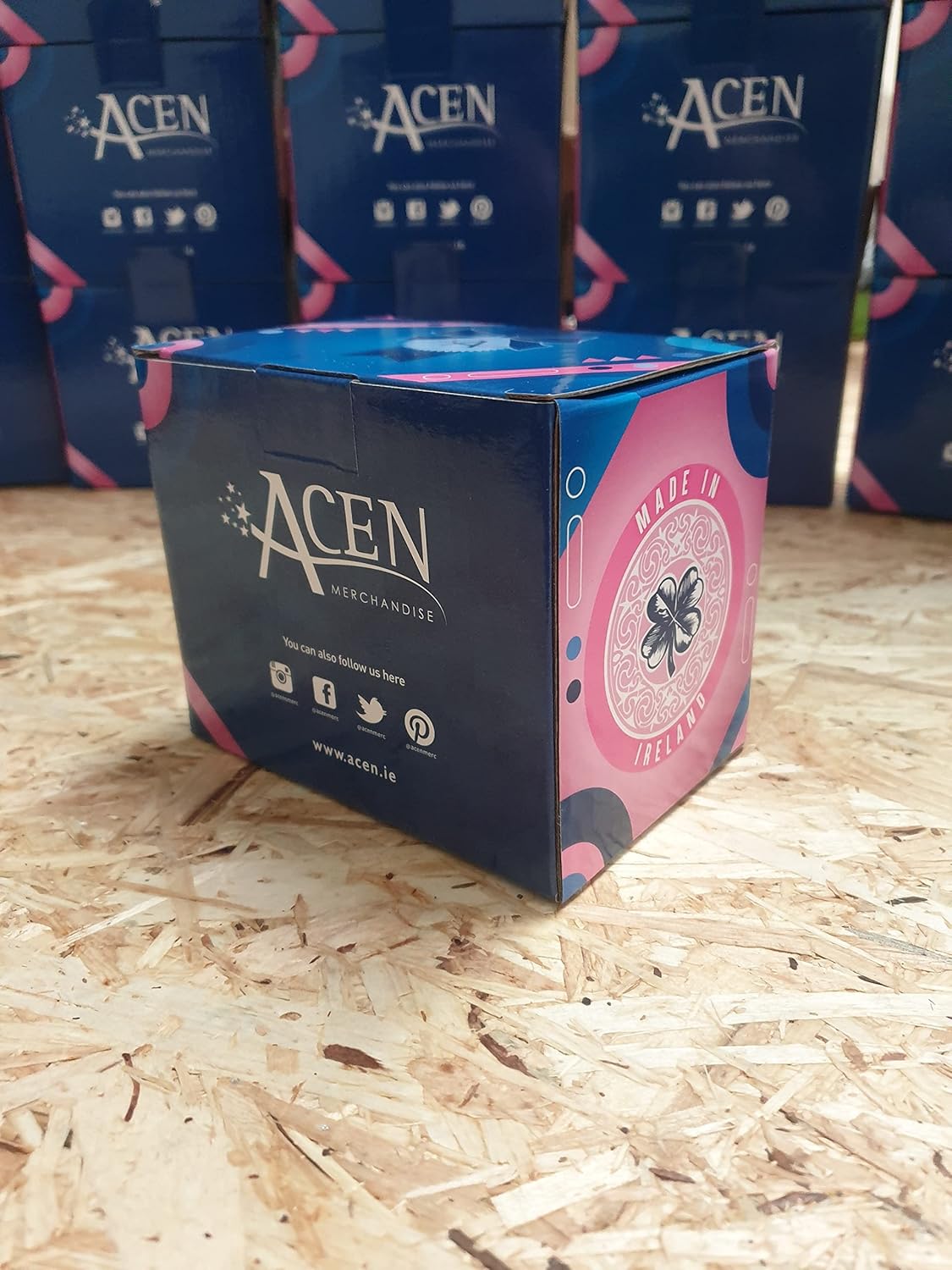 Mug magique Stranger Things en céramique 30 cl, message Welcome to the upside down – Image 2