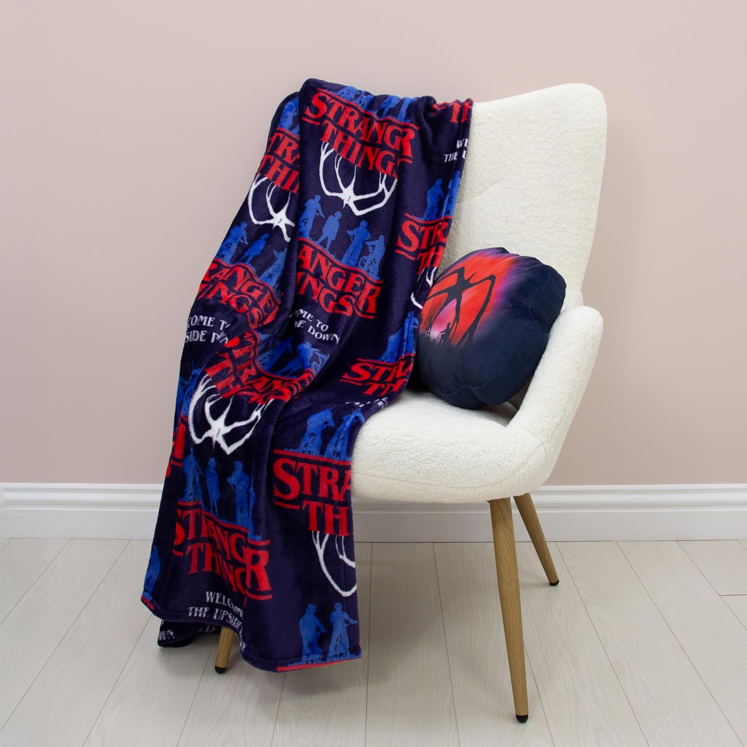 Couverture polaire Stranger Things bleu 100 x 150cm – Image 5