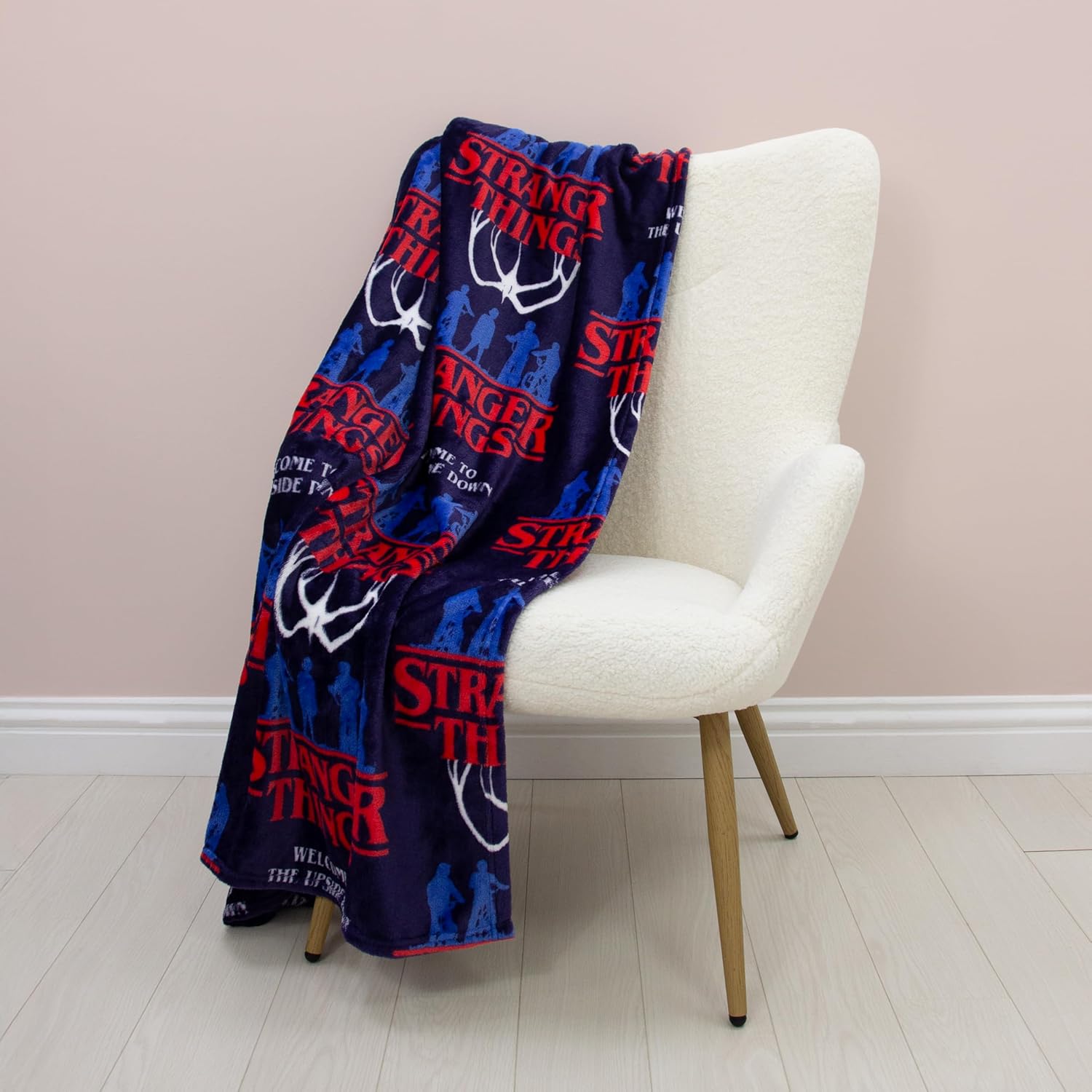 Couverture polaire Stranger Things bleu 100 x 150cm – Image 2