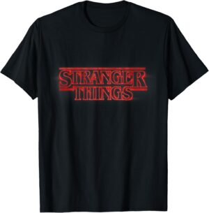 T-shirt Stranger Things avec logo, disponible en plusieurs couleurs